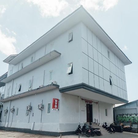Vaccinated Staff-Oyo 2699 Haven Boarding House Hotell Ambon Exteriör bild