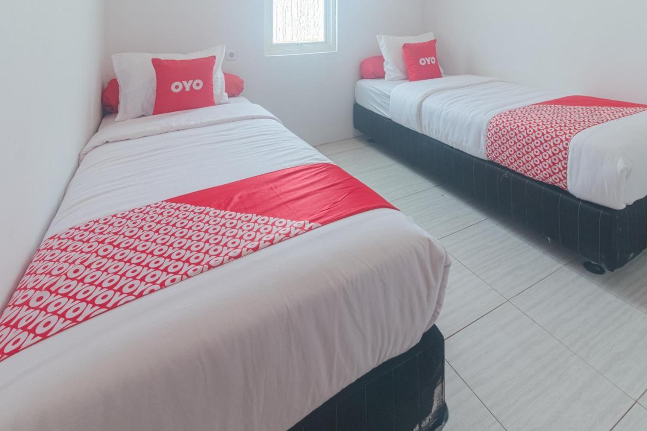 Vaccinated Staff-Oyo 2699 Haven Boarding House Hotell Ambon Exteriör bild
