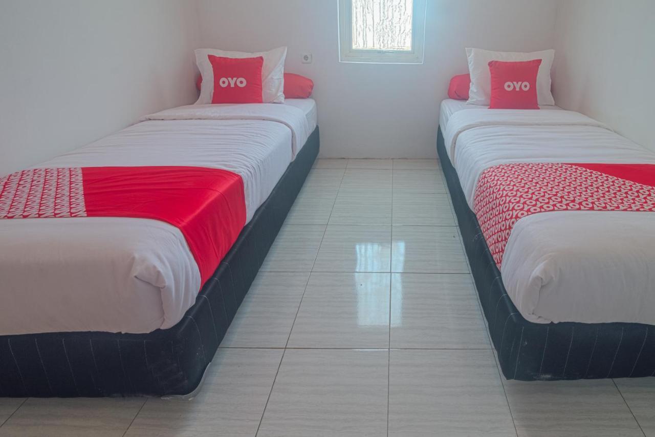 Vaccinated Staff-Oyo 2699 Haven Boarding House Hotell Ambon Exteriör bild